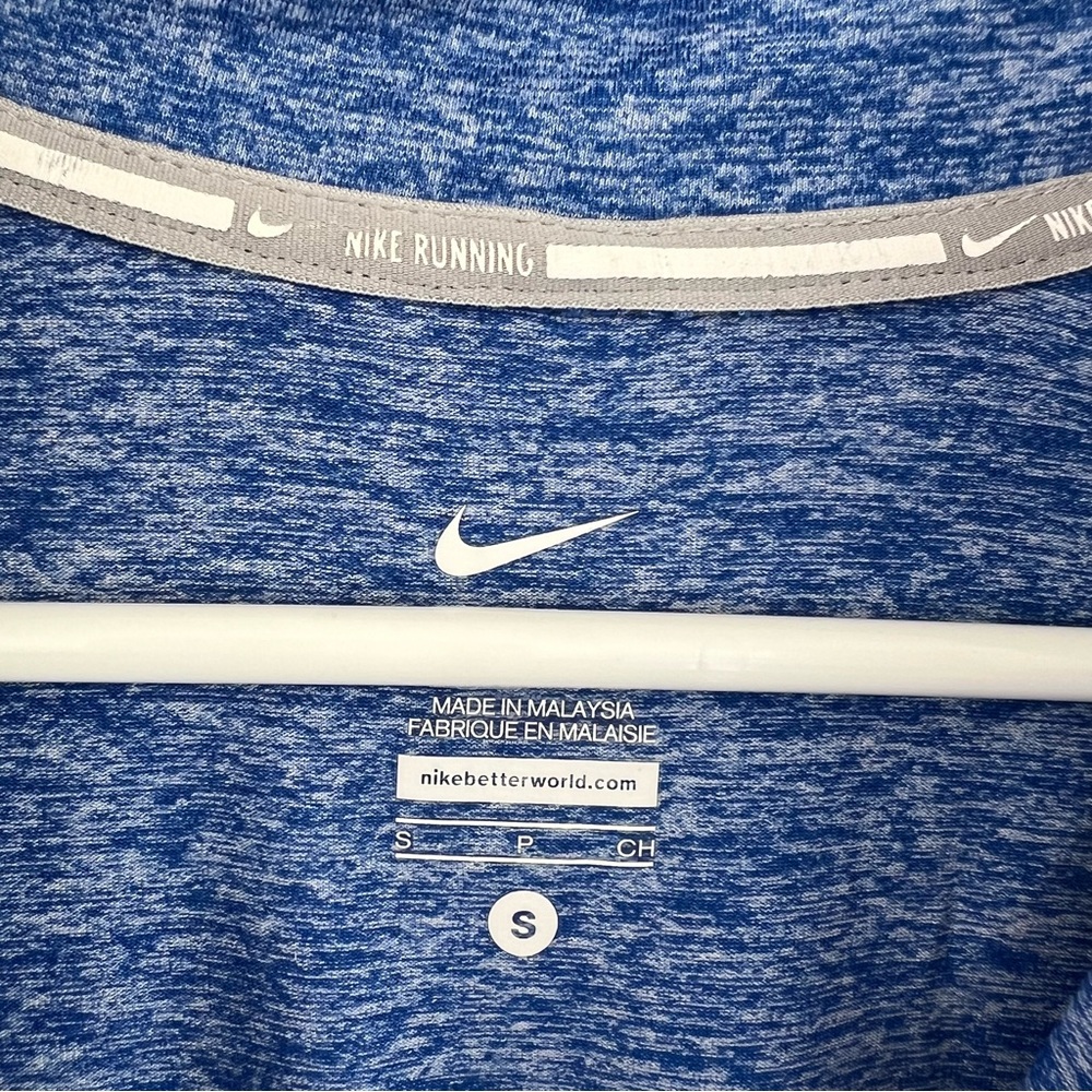 Nike women’s quarter zip - Picture 4 of 4